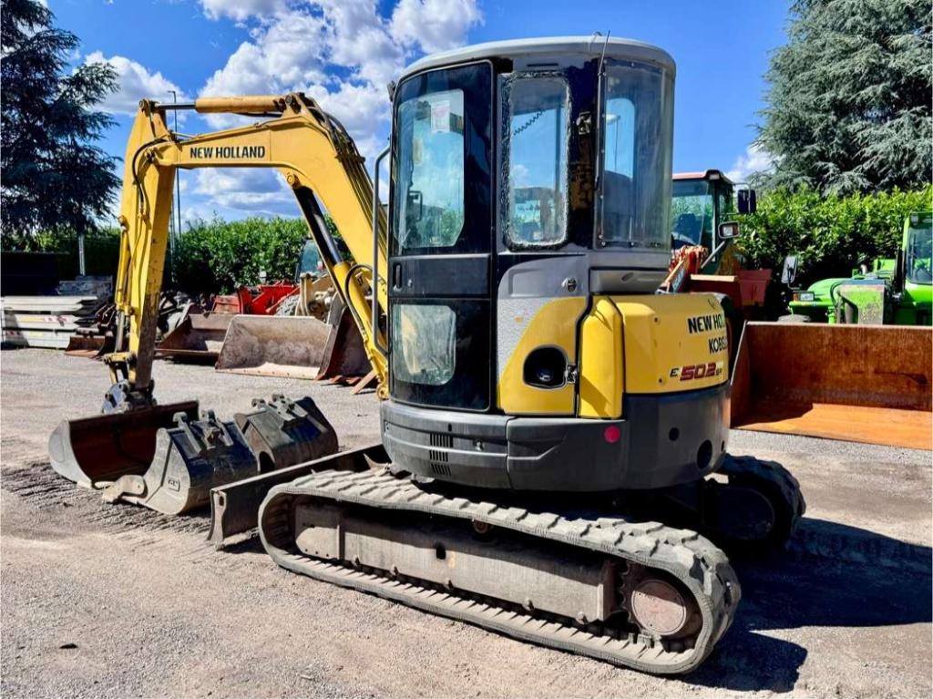 New Holland Kobelco E50.2 SR Photo 5