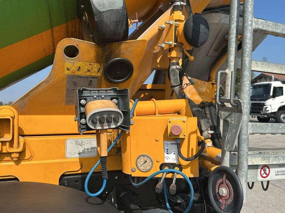 Man TGM 18.330 4X4 Photo 10