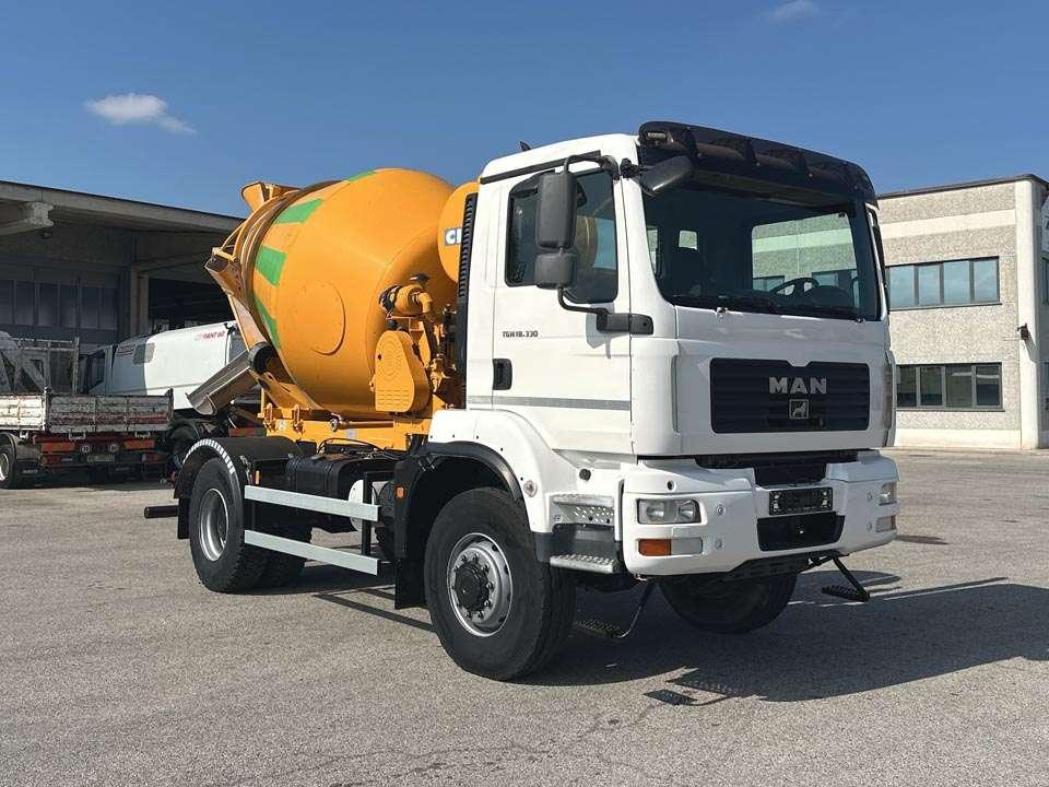 Man TGM 18.330 4X4 Photo 21