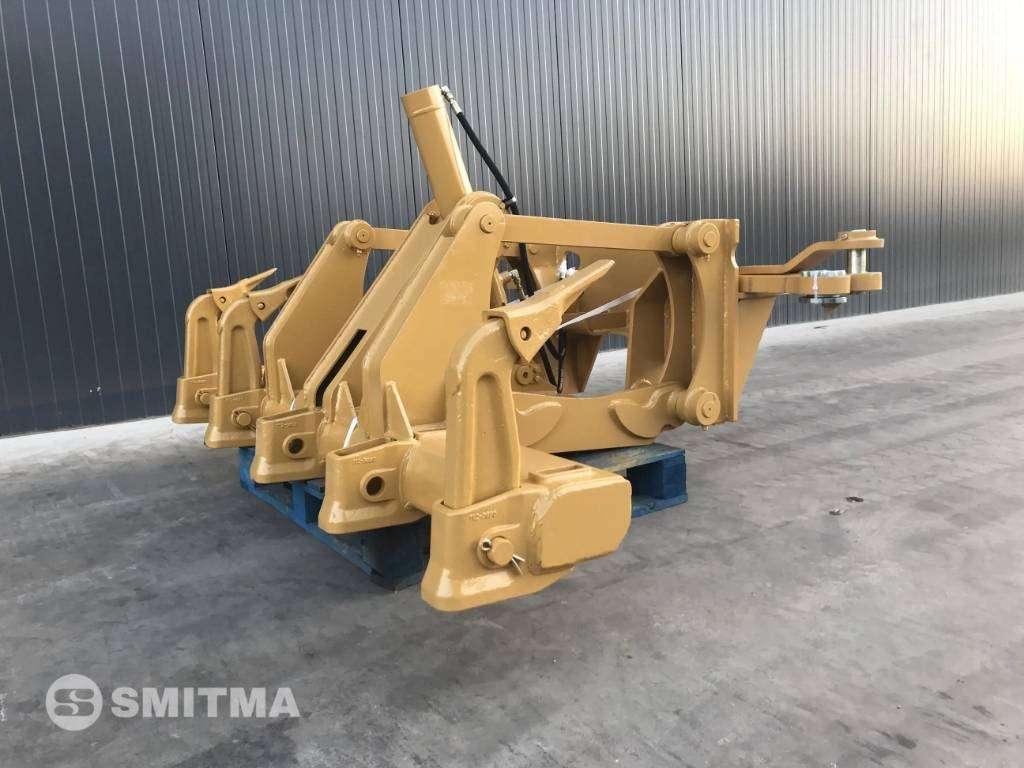 Caterpillar 140M Photo 7