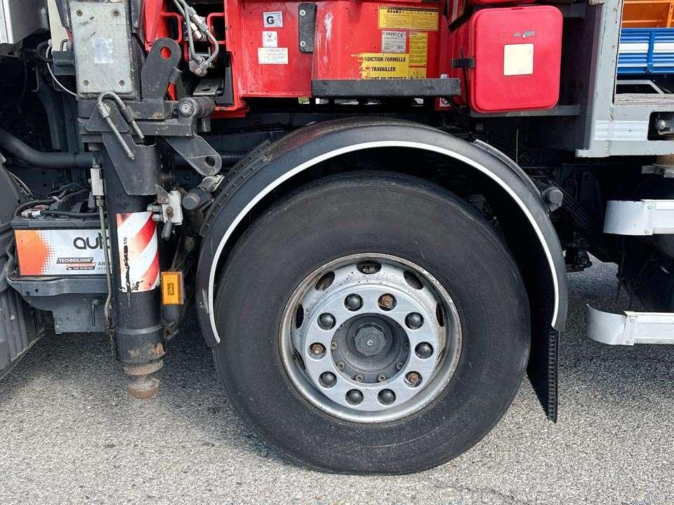 Scania R480 8X2 Photo 6