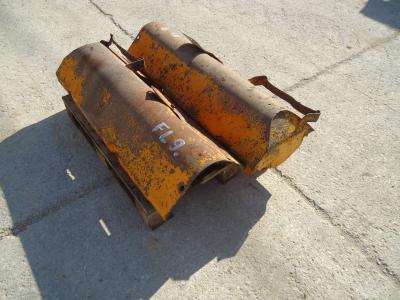 Protection des ressorts de tendeur de chenille pour Fiat Allis FL9 en vente par OLM 90 Srl