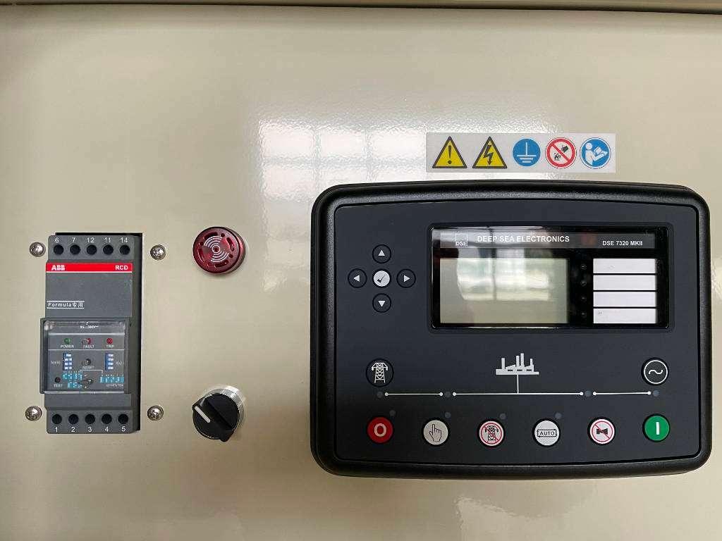 Cummins QSZ13-G10 - 600 kVA Generator - DPX-19847 Photo 9