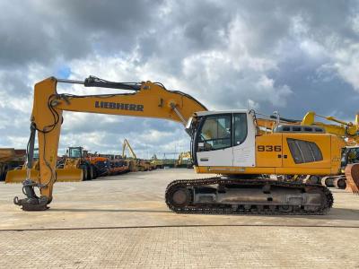 Liebherr R936NLC en vente par Big Machinery