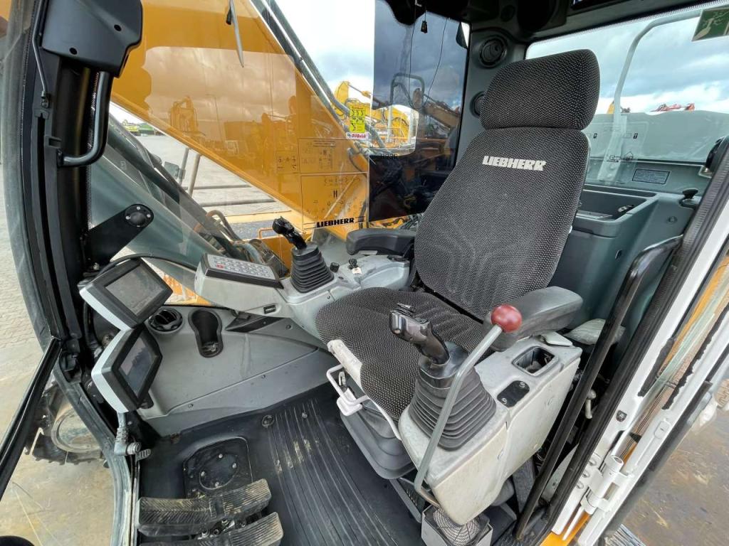Liebherr R936NLC Photo 18