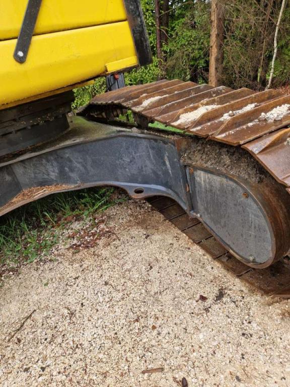 Komatsu PC240NLC-8 Photo 9