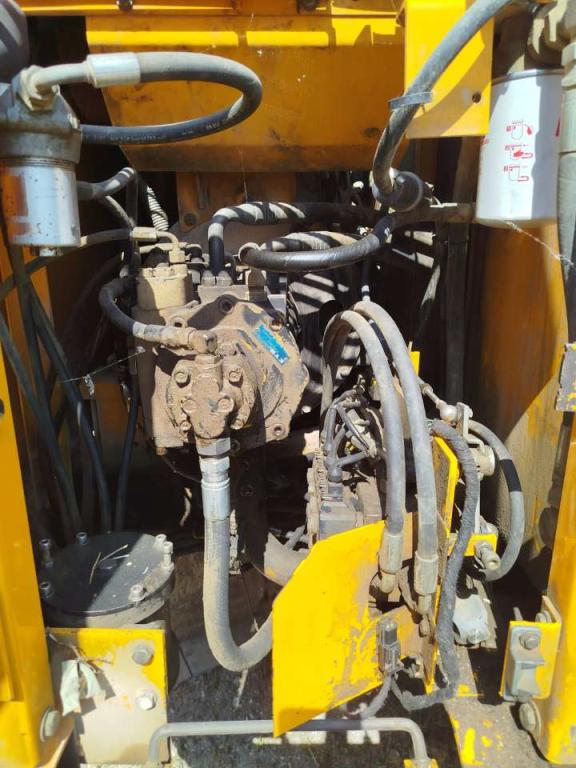 JCB JS130 Photo 5