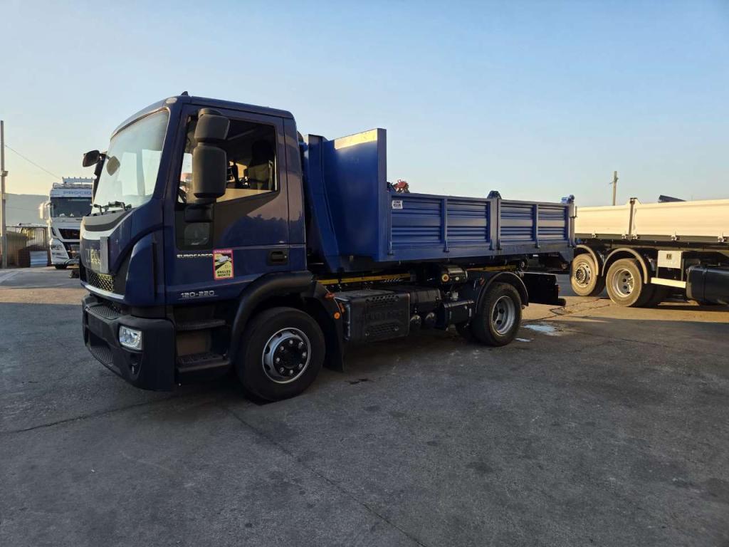 Iveco EUROCARGO CUBE 120-220 Photo 16