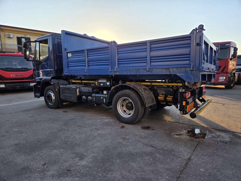 Iveco EUROCARGO CUBE 120-220 Photo 9