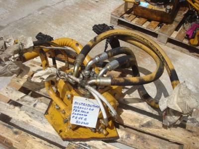 Distributeur hydraulique pour PALA GOMMATA FR15B en vente par OLM 90 Srl