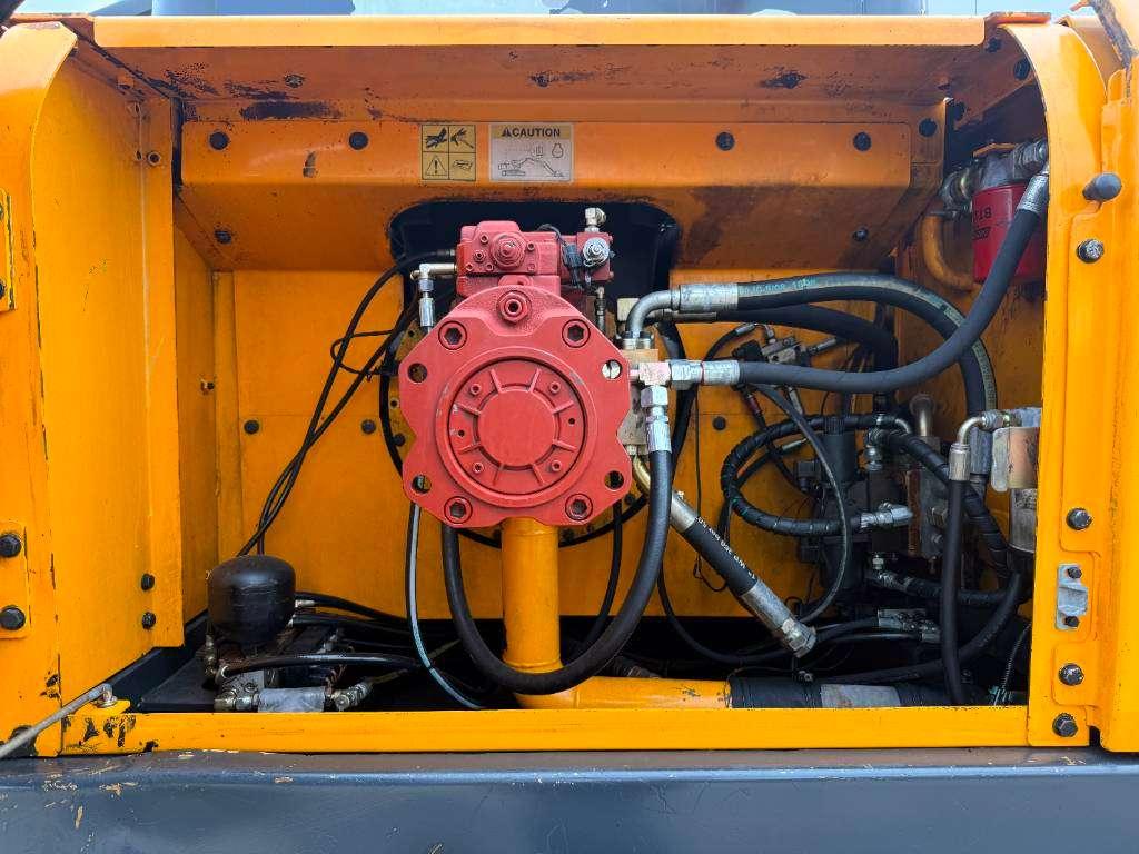 Hyundai R500LC-7A - Quick Coupler / Hammer Lines Photo 25