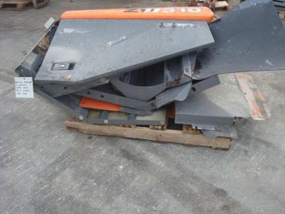 Capot et panneau de carrosserie pour Hitachi ZW310 en vente par OLM 90 Srl