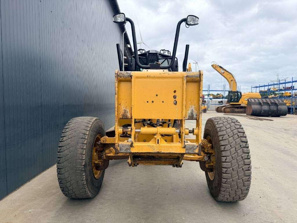 Caterpillar 140M3 Photo 11