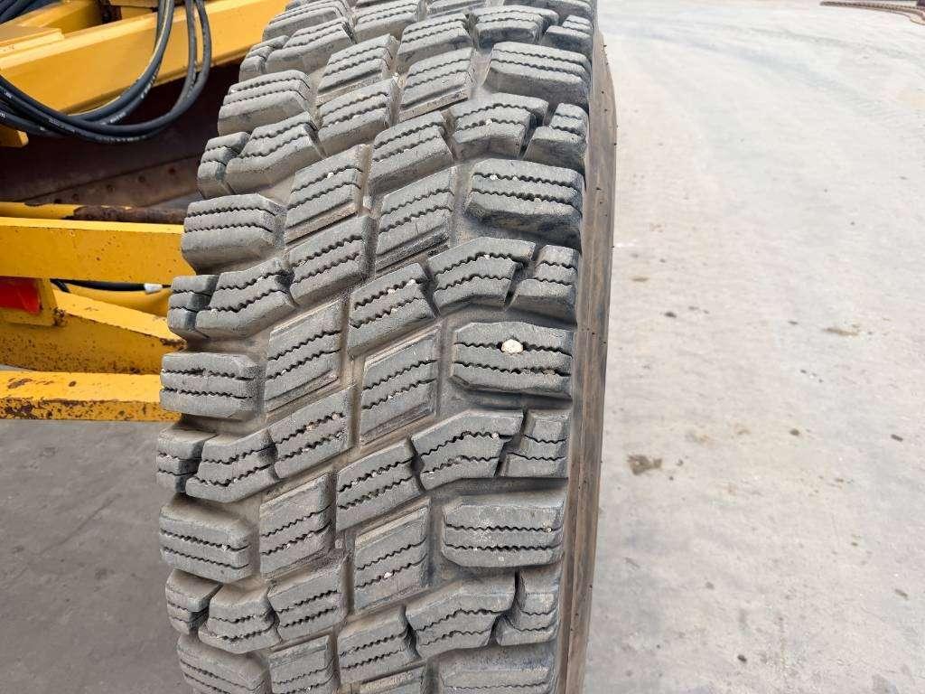 Caterpillar 140M3 Photo 13