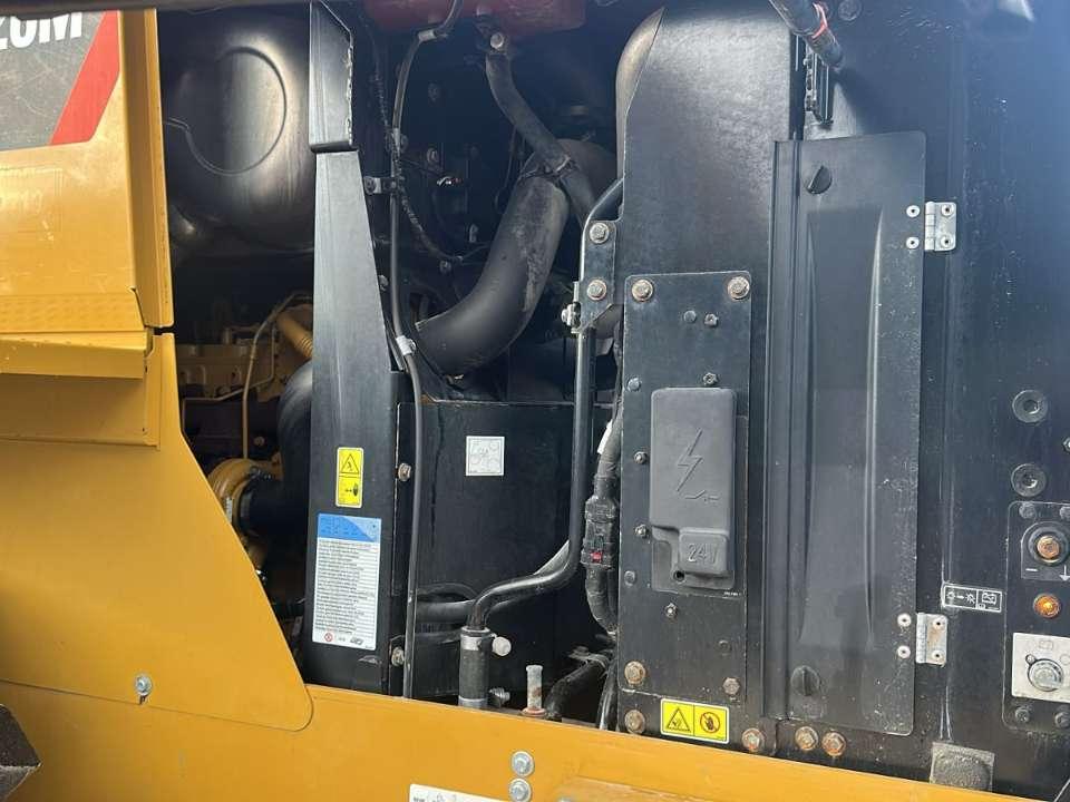 Caterpillar 926F Photo 12