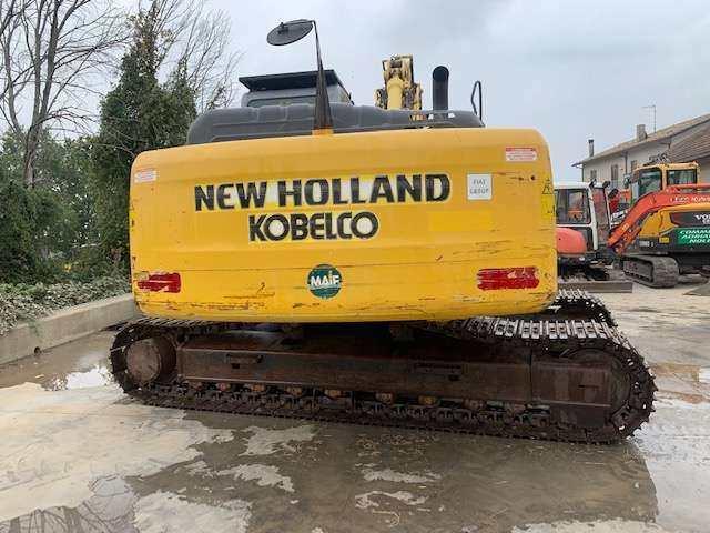 New Holland E245B Photo 11