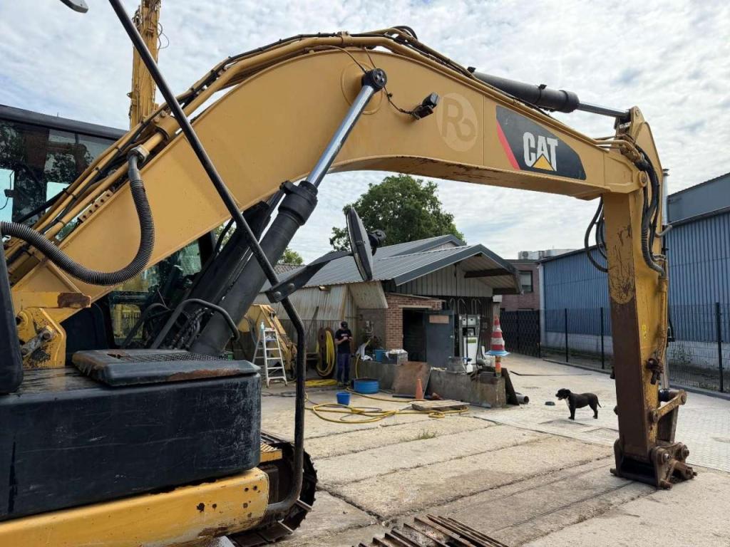 Caterpillar 323 EL Photo 18