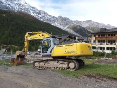 New Holland E 385 B en vente par Solderer Srl