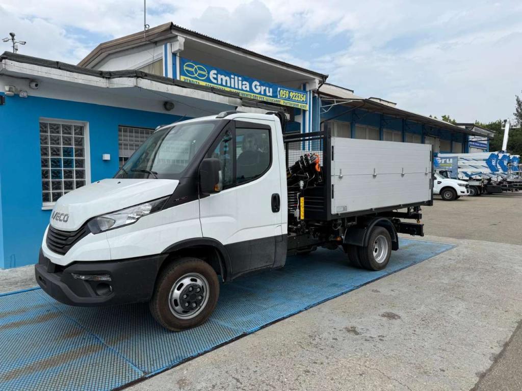 Iveco Daily 35-160con Gru HC 38 A3 Photo 9