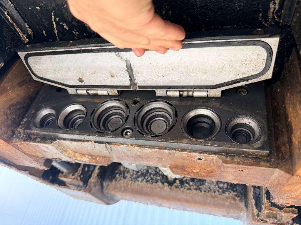 OilQuick OQ80 - 329D / 329E / 330F / 330 Photo 9