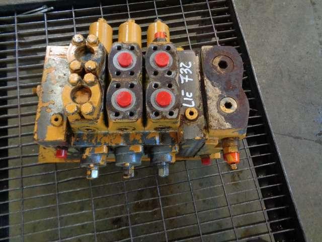 Distributeur hydraulique pour Liebherr PR 732 Photo 1
