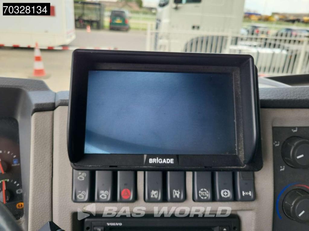Volvo FL 210 FL 4X2 12t Automatic Tailgate Euro 6 Photo 25