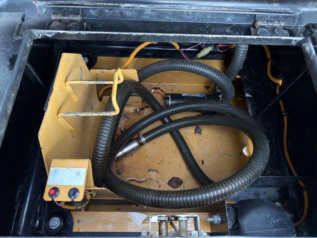 Caterpillar 320E L Photo 20