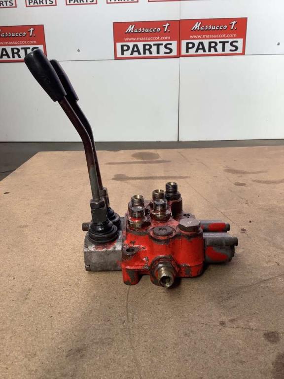 Distributeur hydraulique pour Silla 800 Photo 4