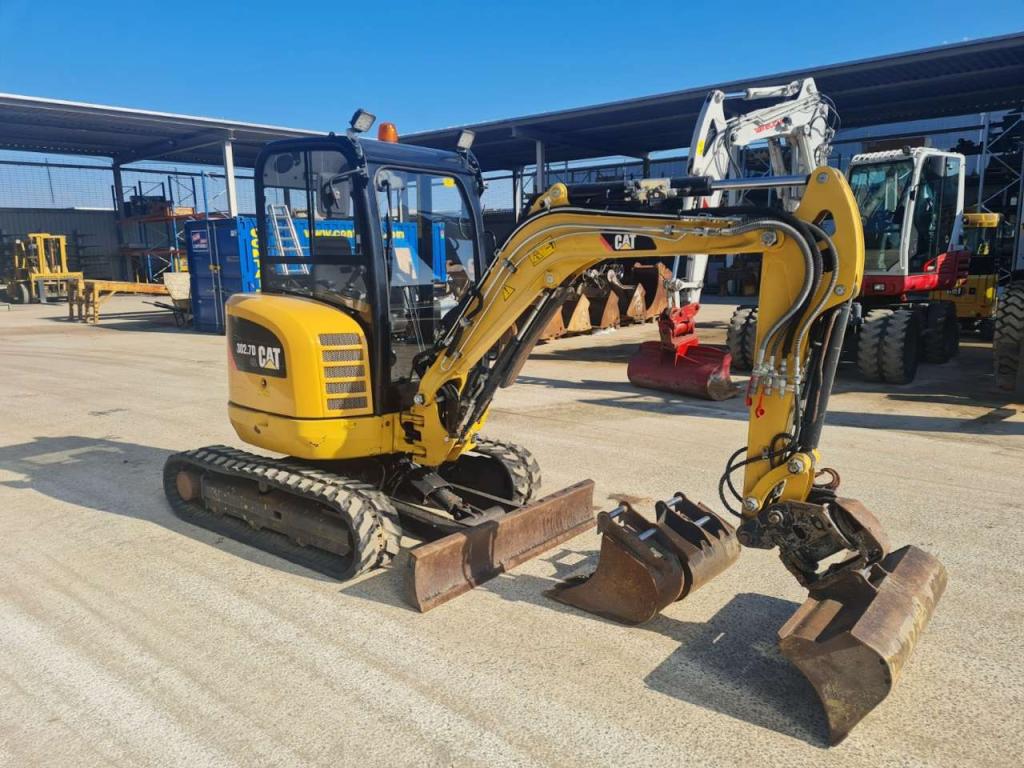 Caterpillar 302.7DCR Photo 2