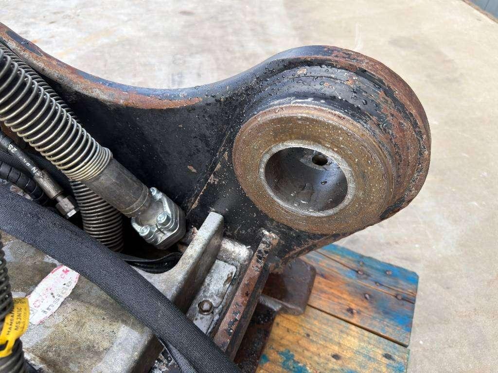 OilQuick OQ70/55 - M318D / 320D / 320E / 320F / 323D / 323E Photo 14