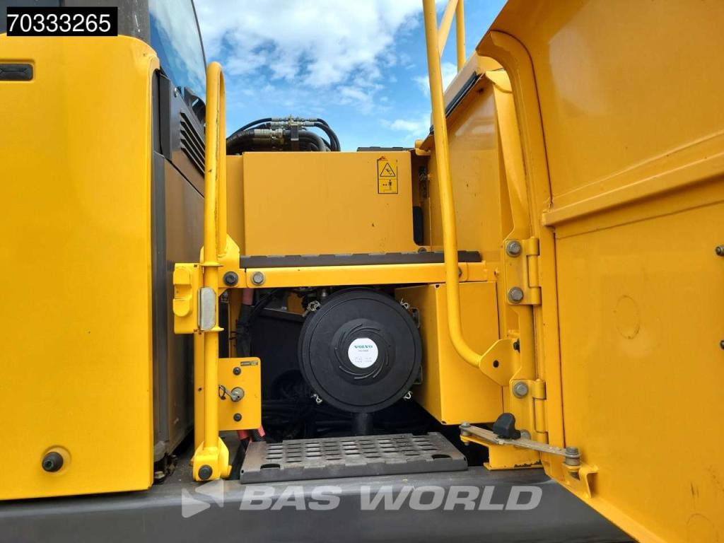 Volvo EW180 D Photo 23