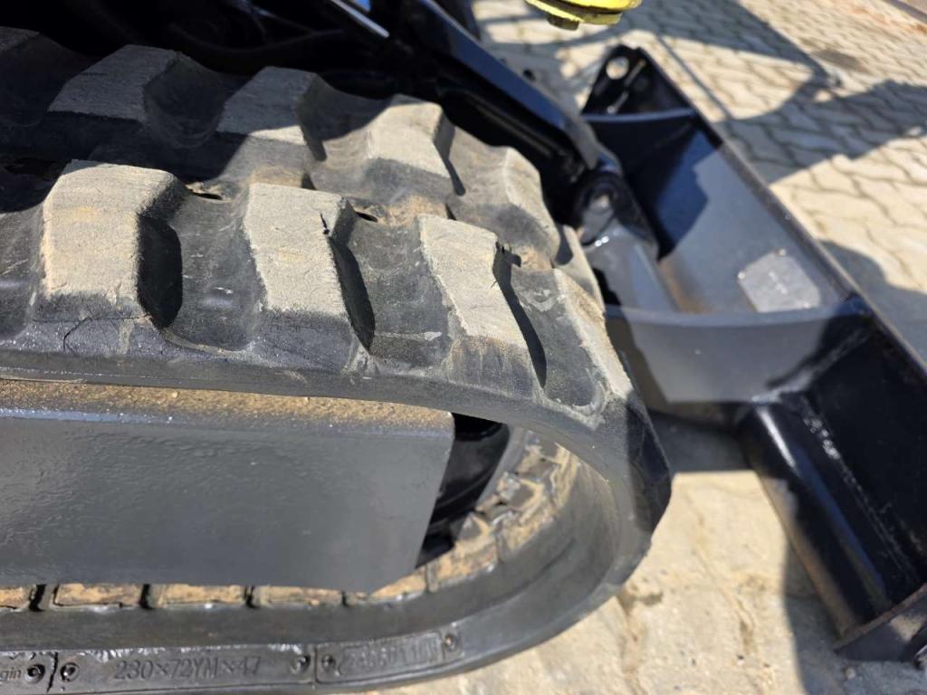 Yanmar SV 17 Photo 15