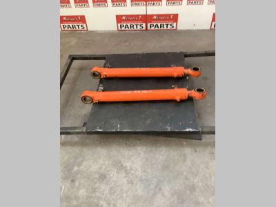 Piston de direction pour Hitachi ZW250-6 en vente par Massucco T. Srl Area Ricambi