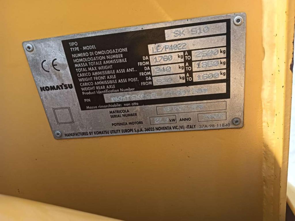 Komatsu SK 510 Photo 7