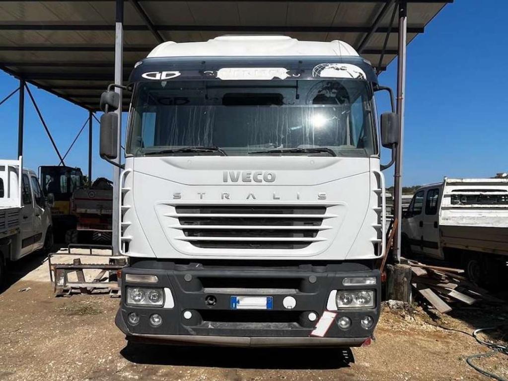 Iveco 480 Photo 3