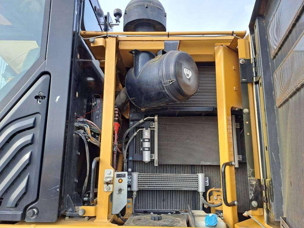 Caterpillar 335FLCR Photo 16