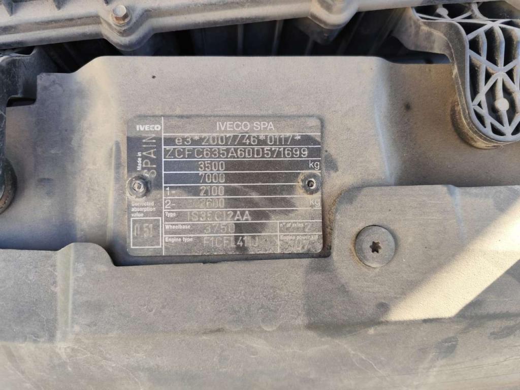 Iveco DAILY 35-150 Photo 16