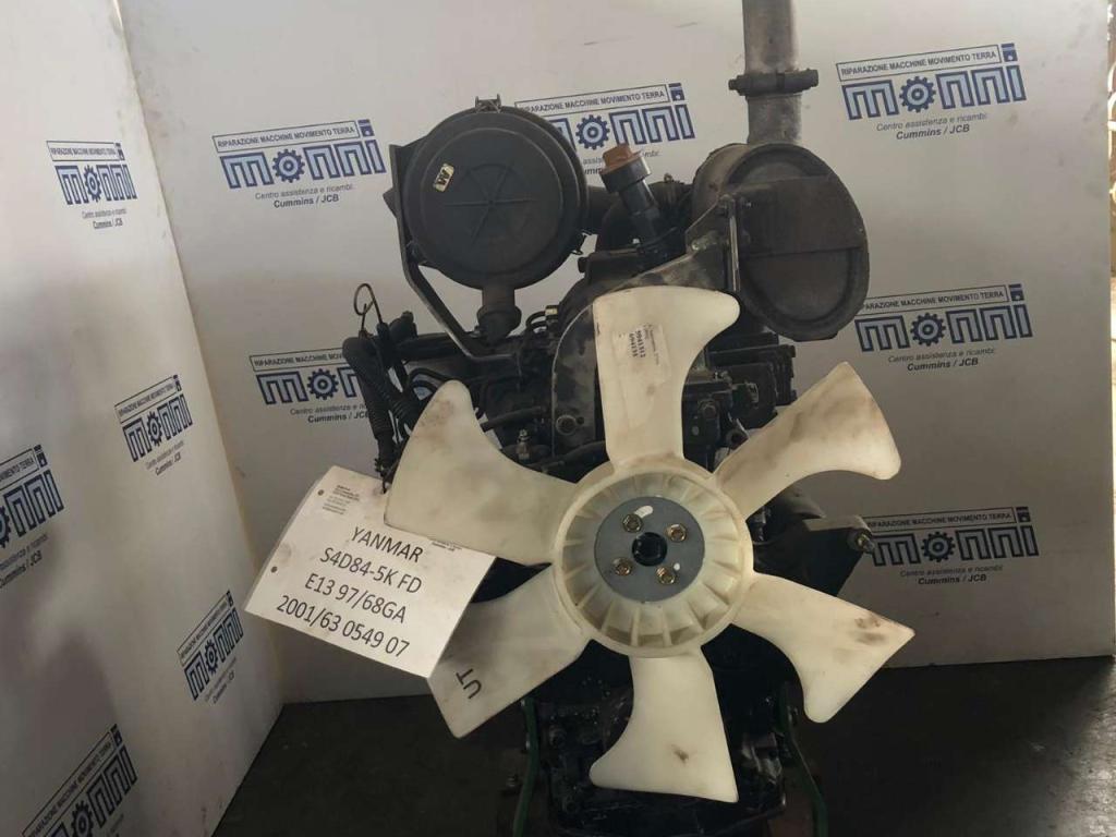 Yanmar 4D84 Photo 1