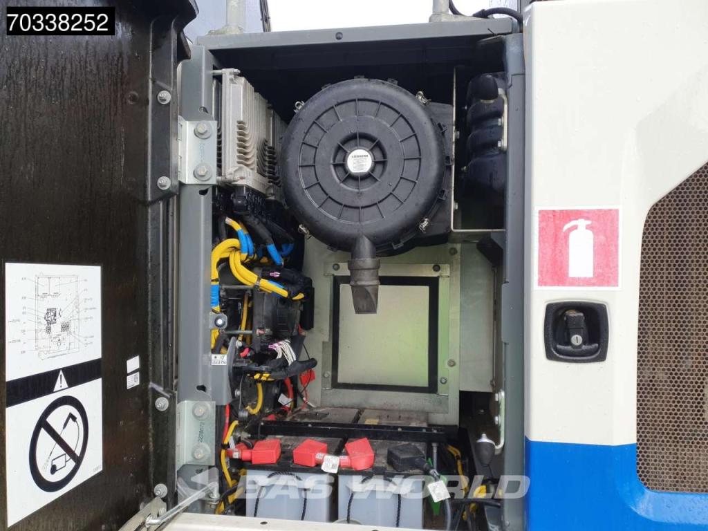 Liebherr R930 LC Photo 25