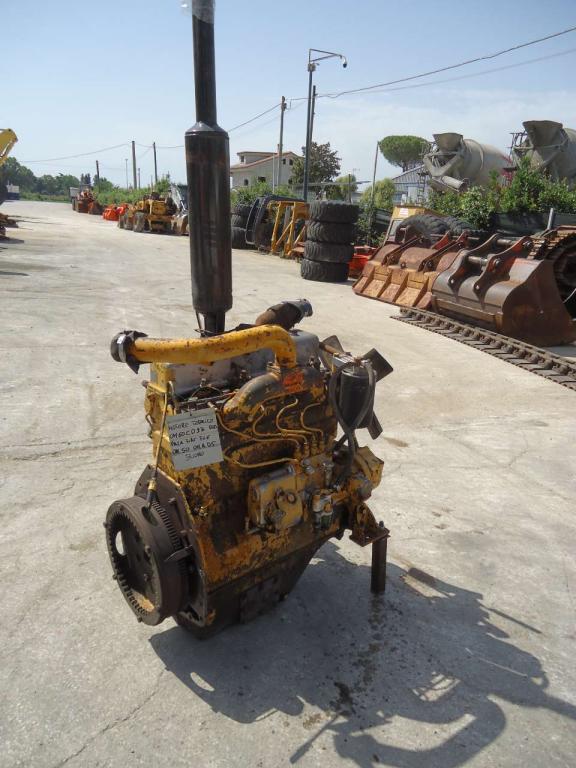 Moteur à combustion pour Fiat - OM FL6,OM-AD5,OM-50/ OM60C02D Photo 4
