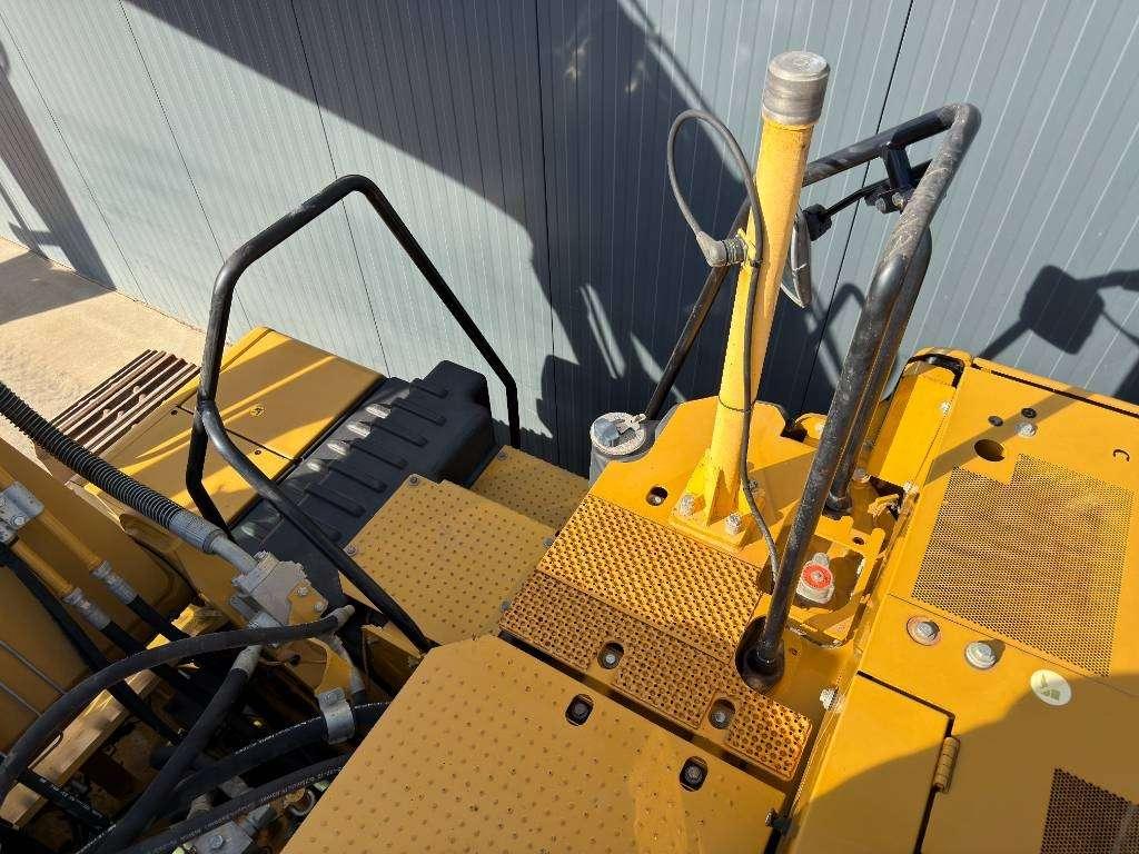 Caterpillar 330 07B Photo 25