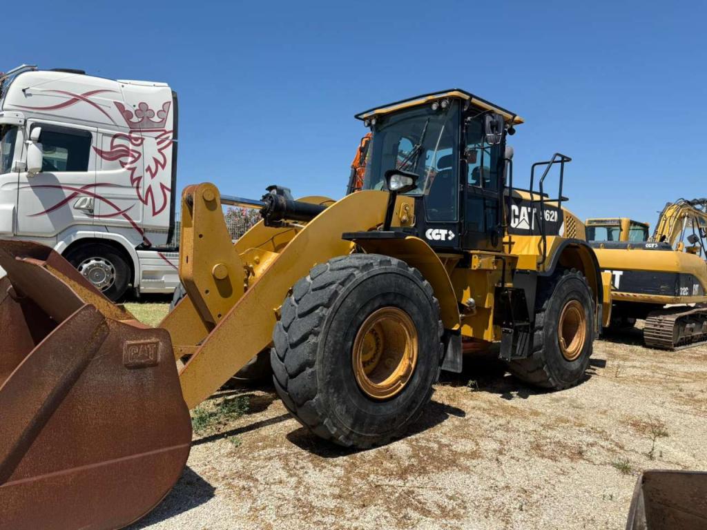 New Holland W130B Photo 2