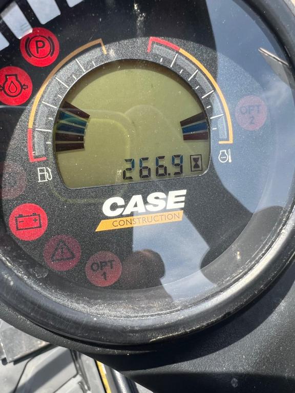 Case CX17 Photo 5