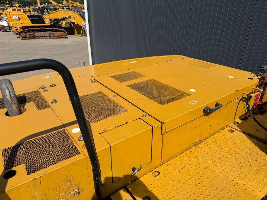 Caterpillar 320 07B Photo 11