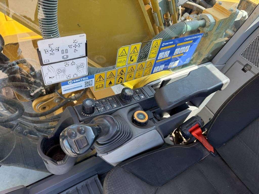 Caterpillar 320 07B Photo 26