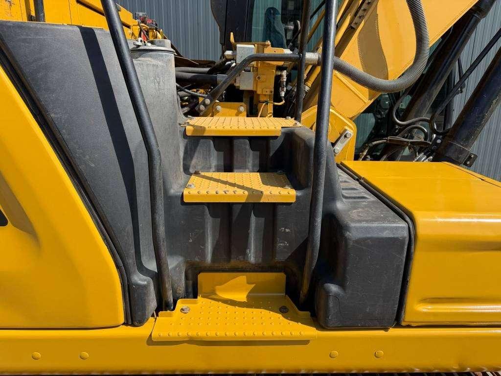 Caterpillar 320 07B Photo 28