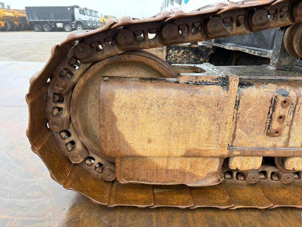 Caterpillar 352F Photo 10