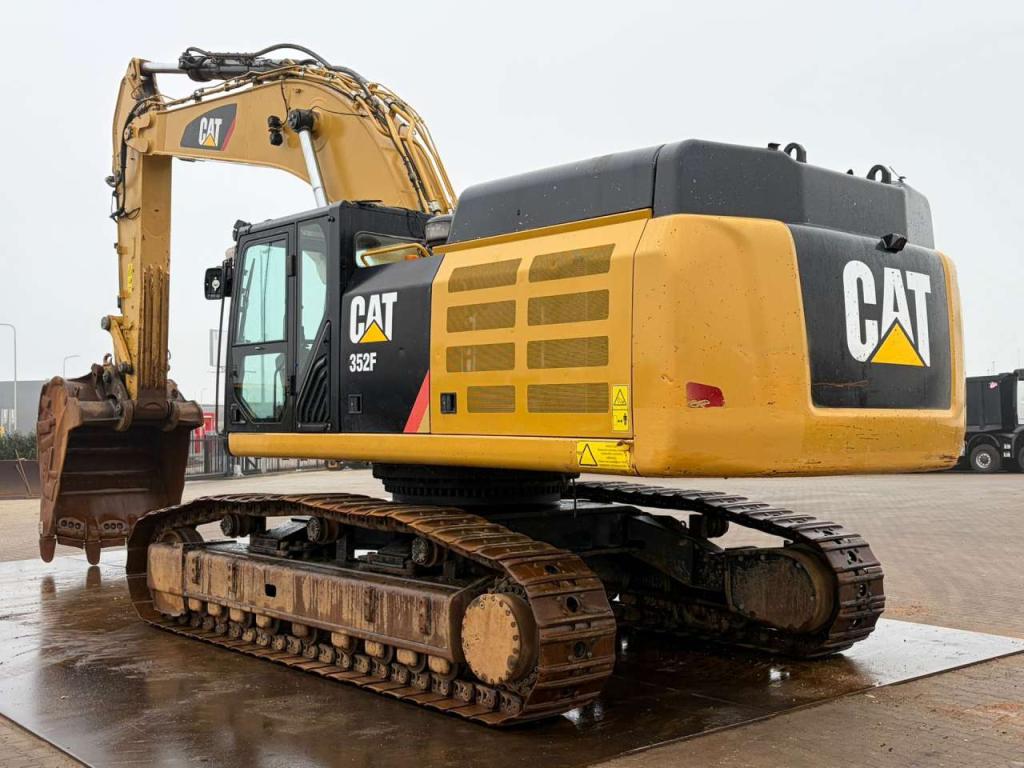 Caterpillar 352F Photo 3