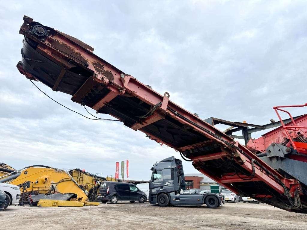 Terex Finlay 883 - Deutz Engine / 2 Side Conveyor Photo 13