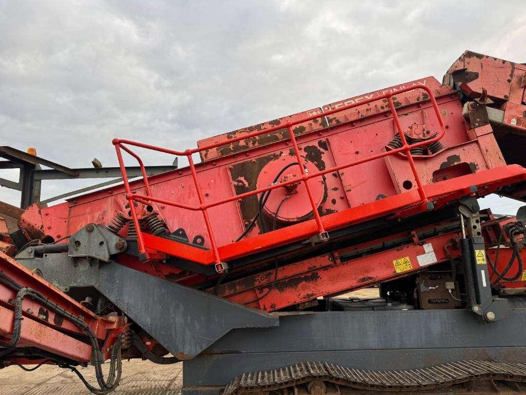 Terex Finlay 883 - Deutz Engine / 2 Side Conveyor Photo 27